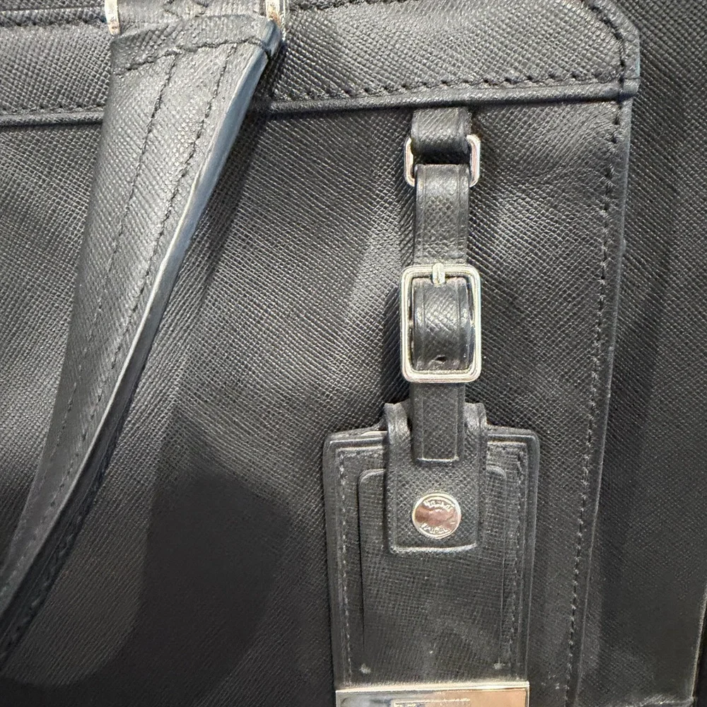 Tumi Astor Regis Black Leather Briefcase Messenger Laptop Bag - 93211D